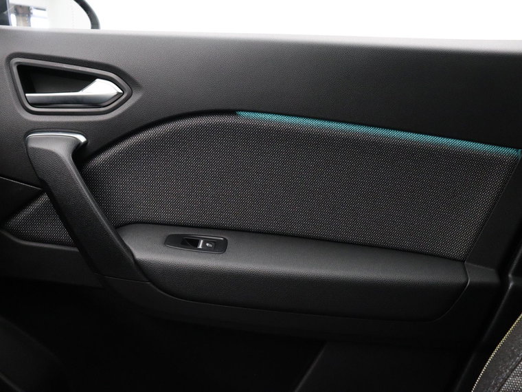 Vehicle Image 38