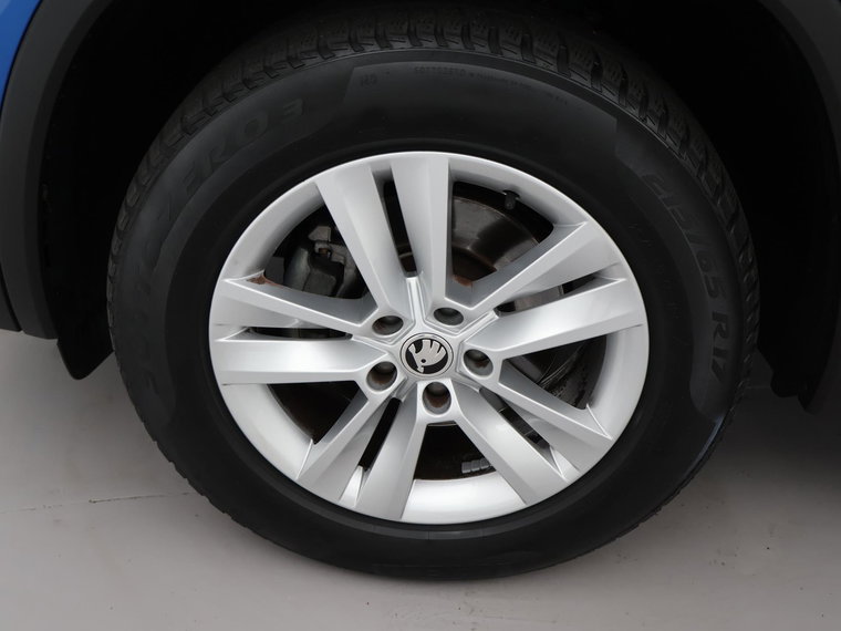 Vehicle Image 17