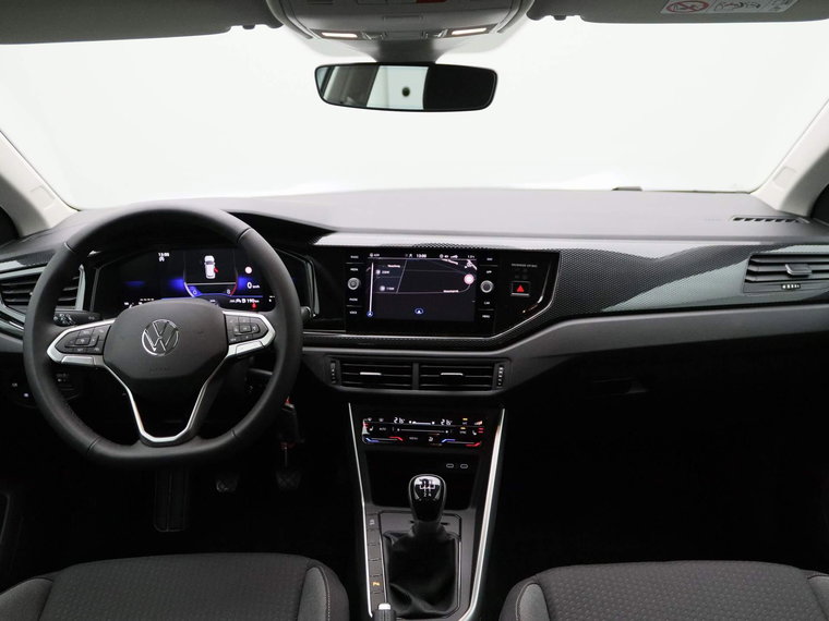 Vehicle Image 31