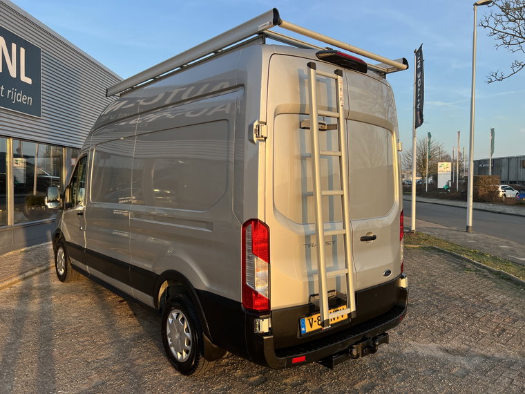 Vehicle Image 26