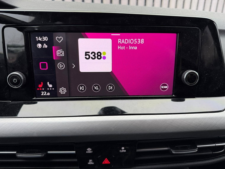 Vehicle Image 19
