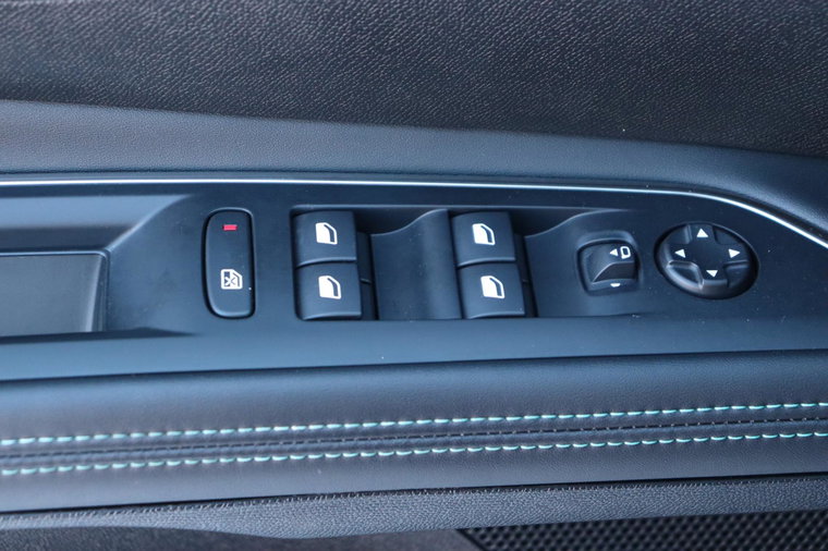 Vehicle Image 27