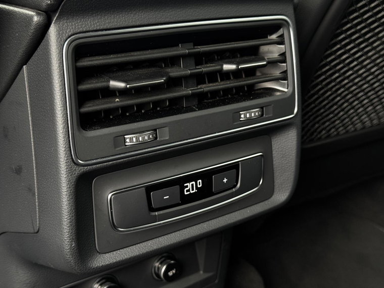 Vehicle Image 40
