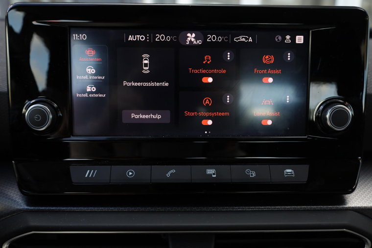 Vehicle Image 18