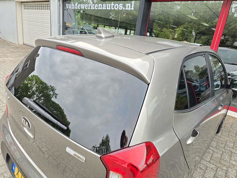 Vehicle Image 31