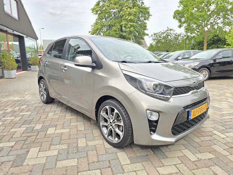 Vehicle Image 39