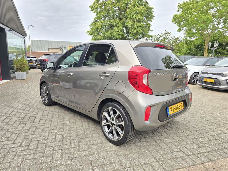 Vehicle Image 40