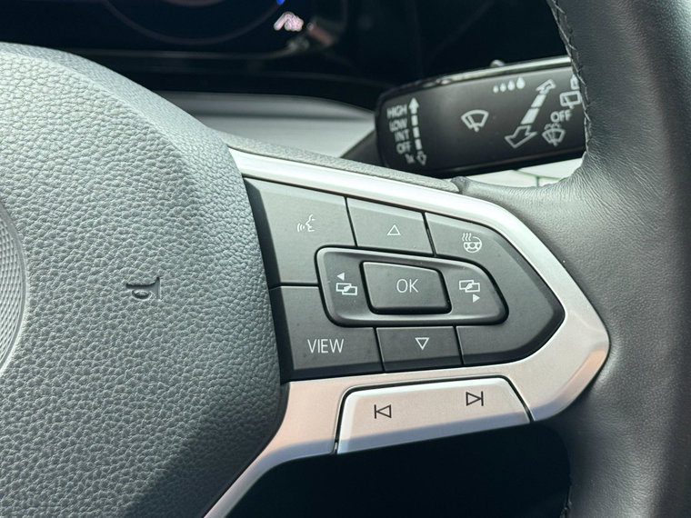 Vehicle Image 29