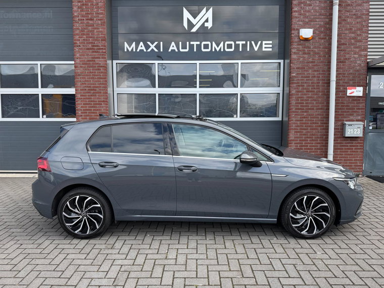 Vehicle Image 8