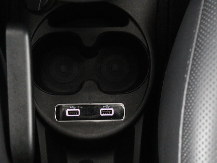 Vehicle Image 28