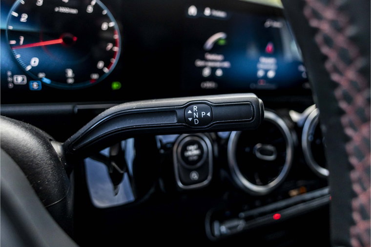 Vehicle Image 35