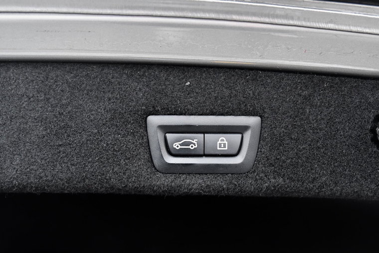 Vehicle Image 40