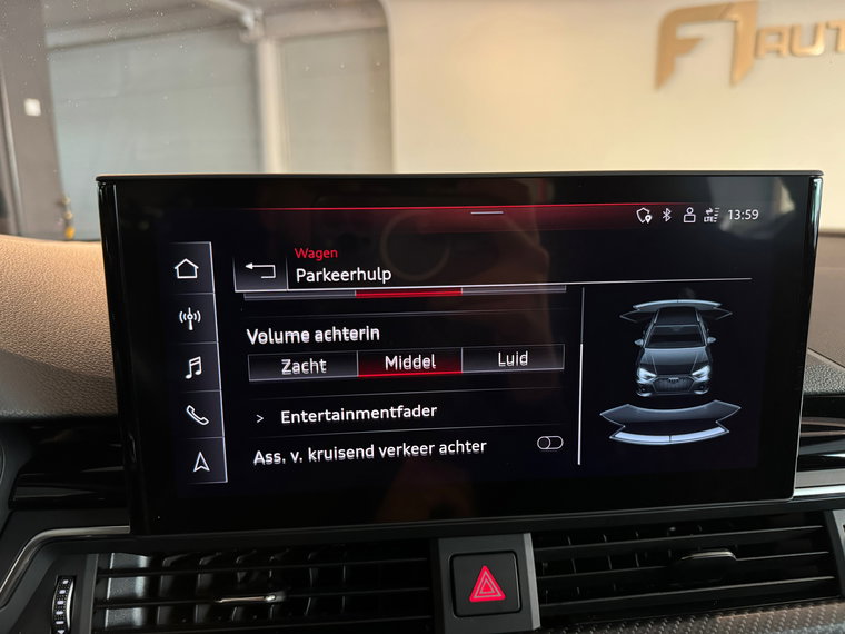 Vehicle Image 36