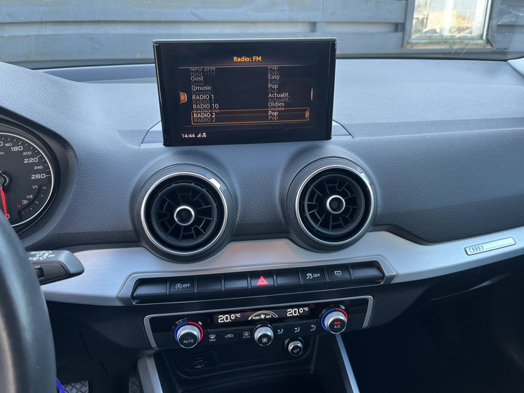 Vehicle Image 23