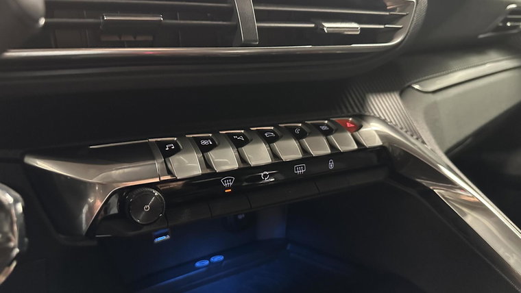 Vehicle Image 45