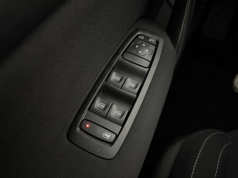 Vehicle Image 27