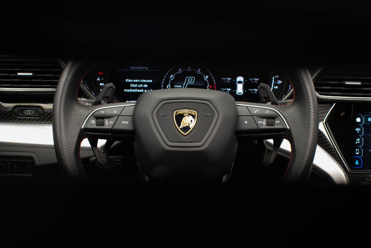 Vehicle Image 15