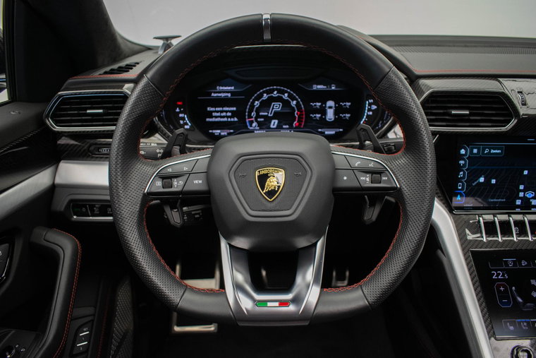 Vehicle Image 16