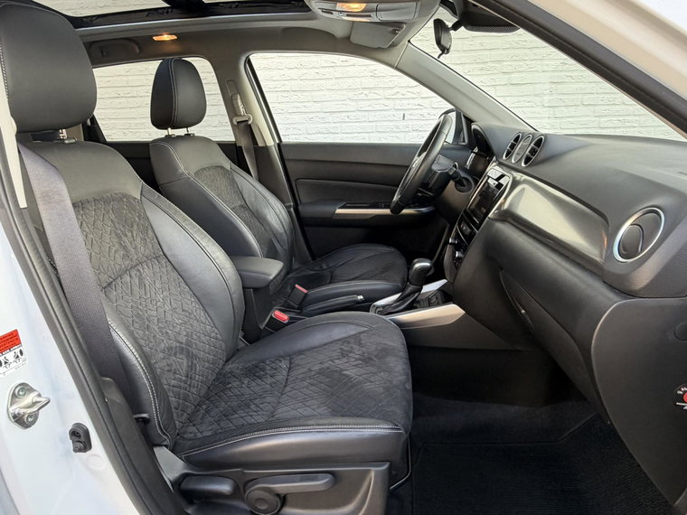 Vehicle Image 19