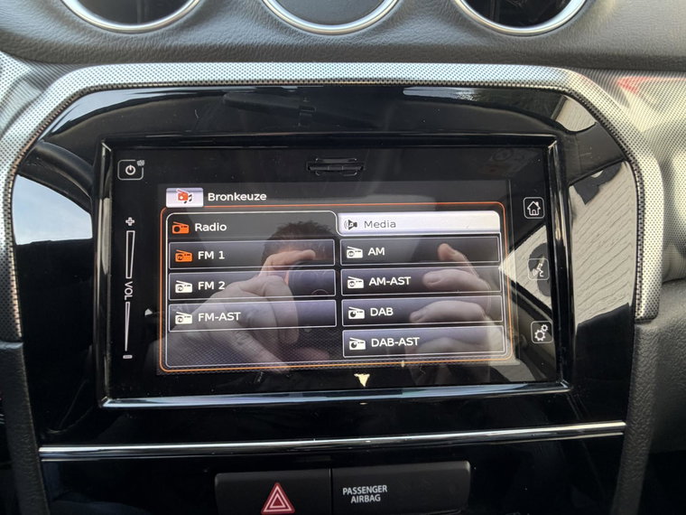 Vehicle Image 35