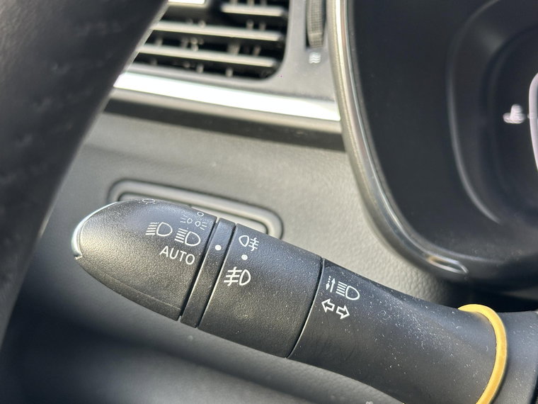 Vehicle Image 26
