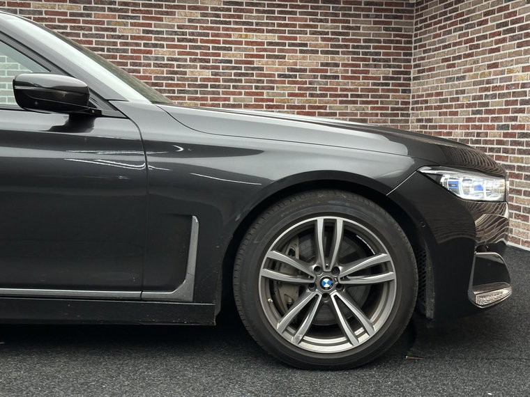Vehicle Image 37