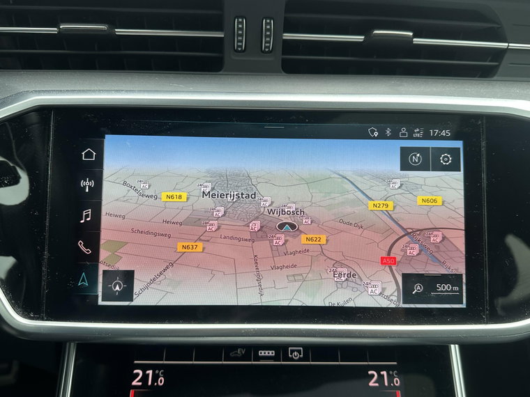 Vehicle Image 25