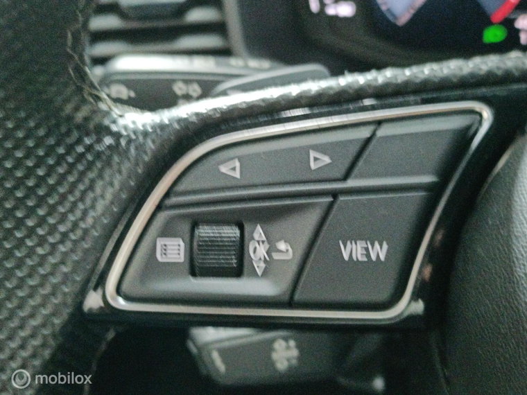 Vehicle Image 27