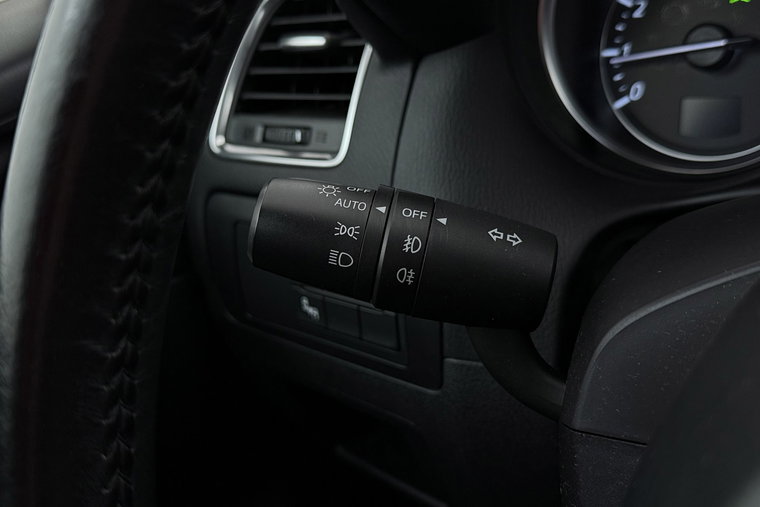 Vehicle Image 24
