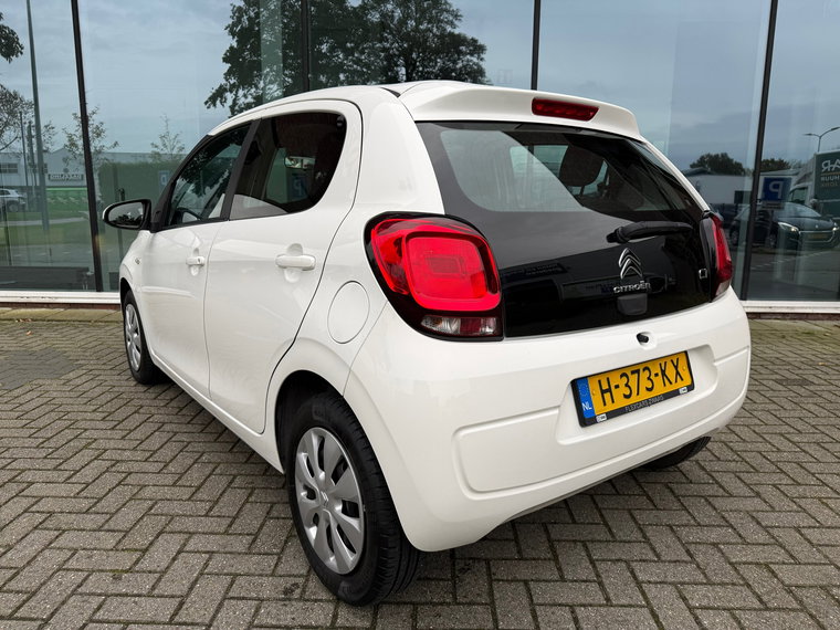 Vehicle Image 16