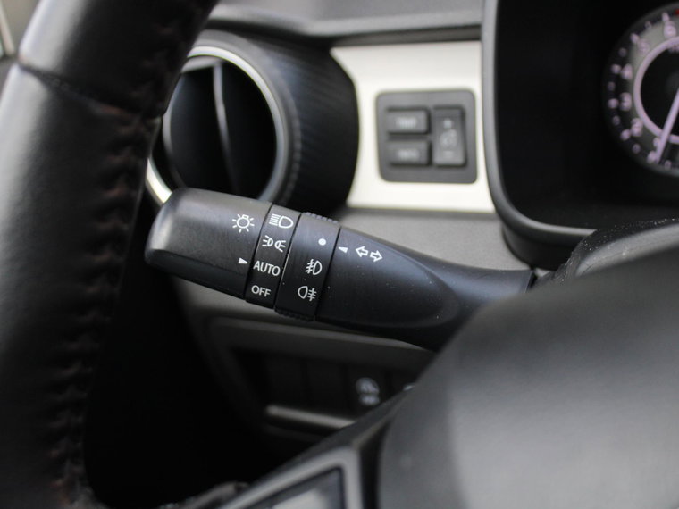 Vehicle Image 28