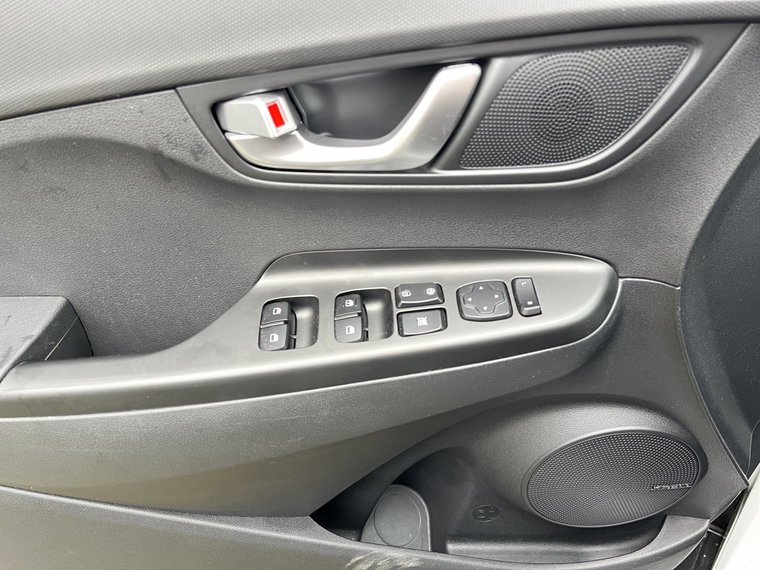 Vehicle Image 24