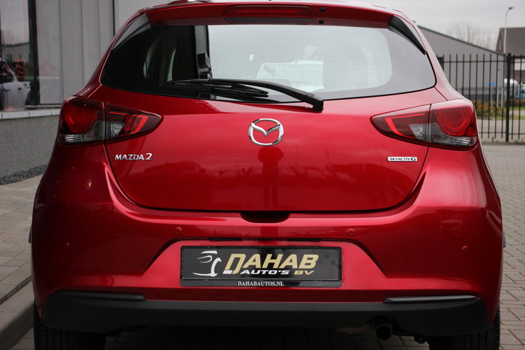 Vehicle Image 12