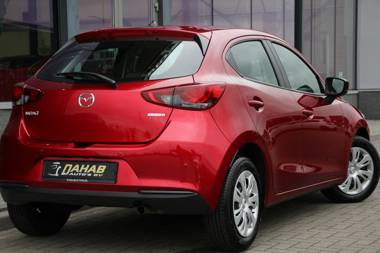 Vehicle Image 10