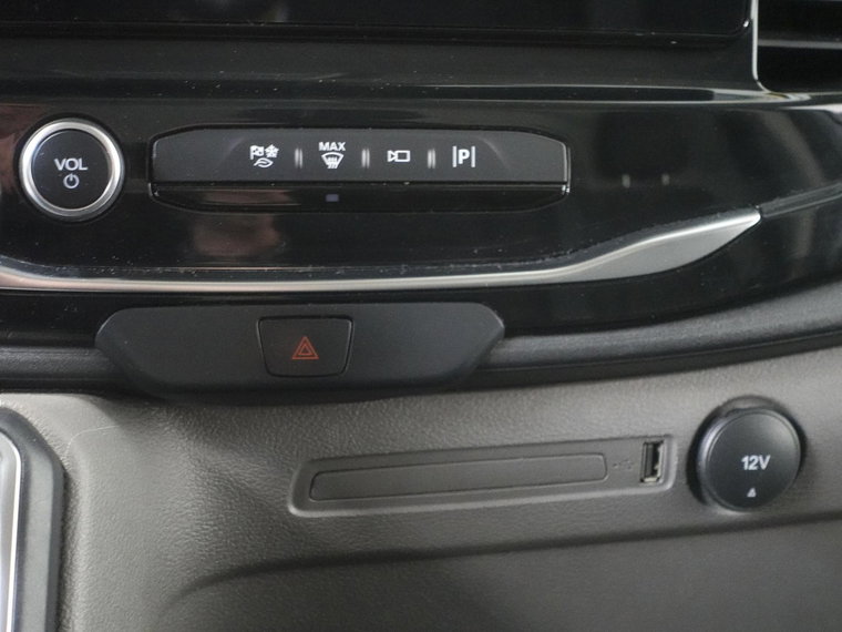 Vehicle Image 28