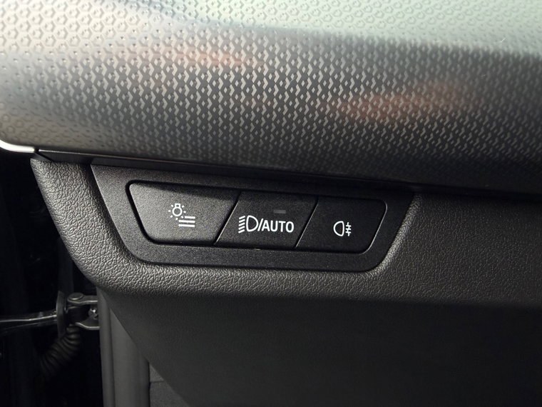 Vehicle Image 34