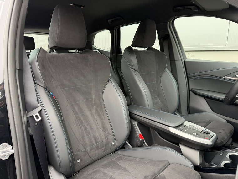 Vehicle Image 37