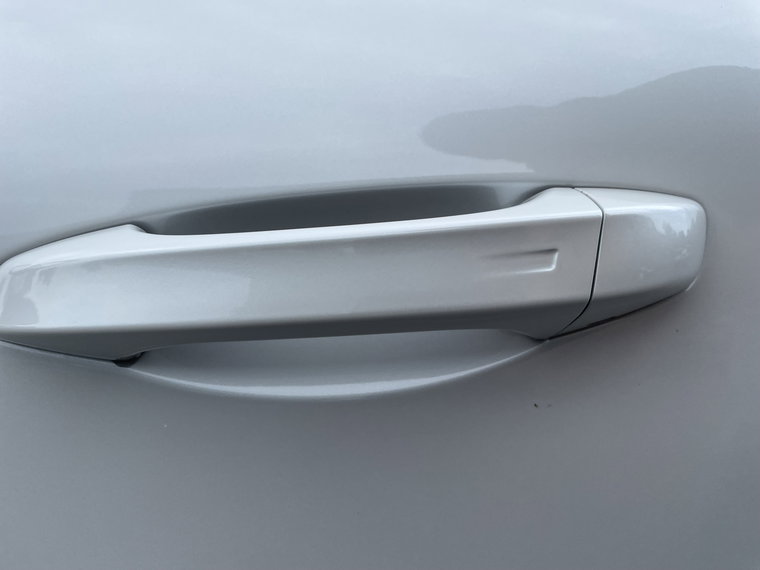 Vehicle Image 32