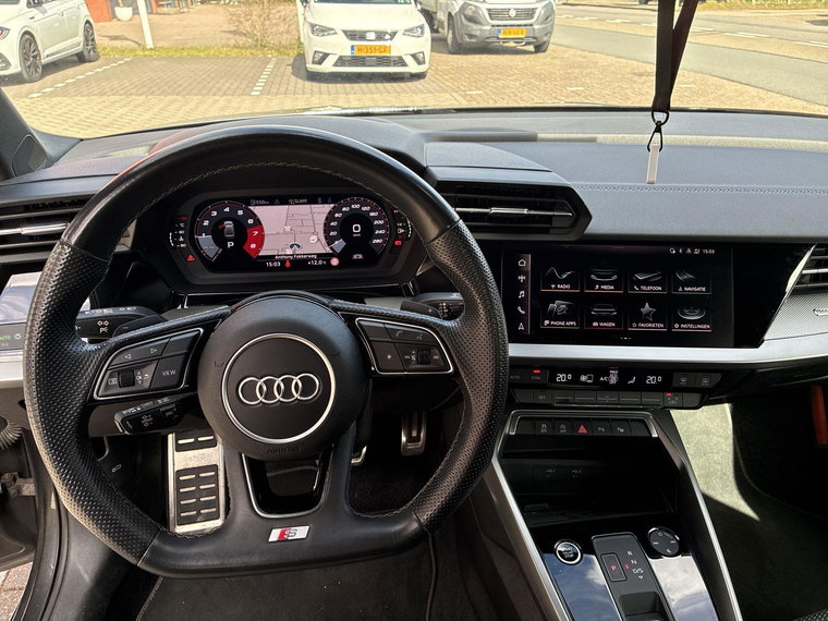Vehicle Image 24