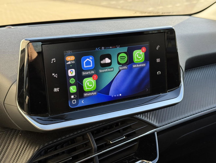 Vehicle Image 10