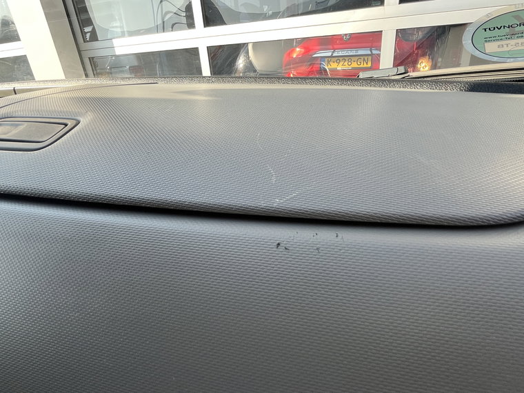 Vehicle Image 52