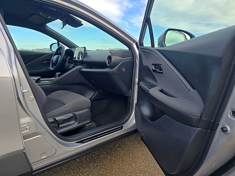 Vehicle Image 13