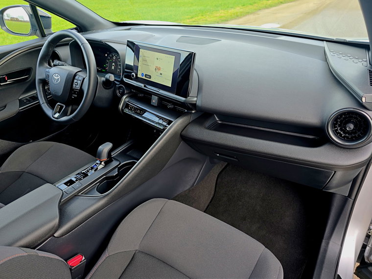 Vehicle Image 15