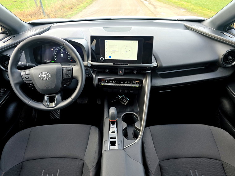 Vehicle Image 16