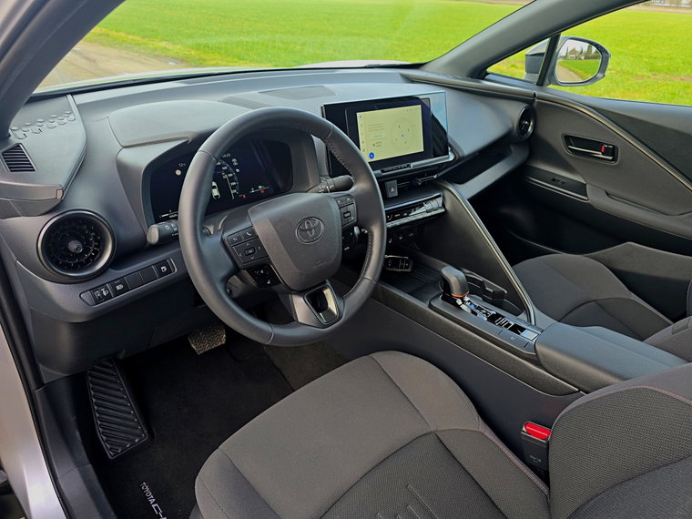 Vehicle Image 24