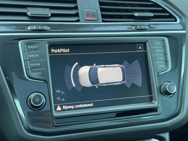 Vehicle Image 23