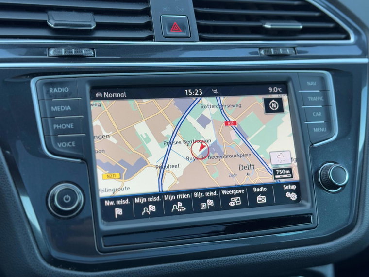 Vehicle Image 24