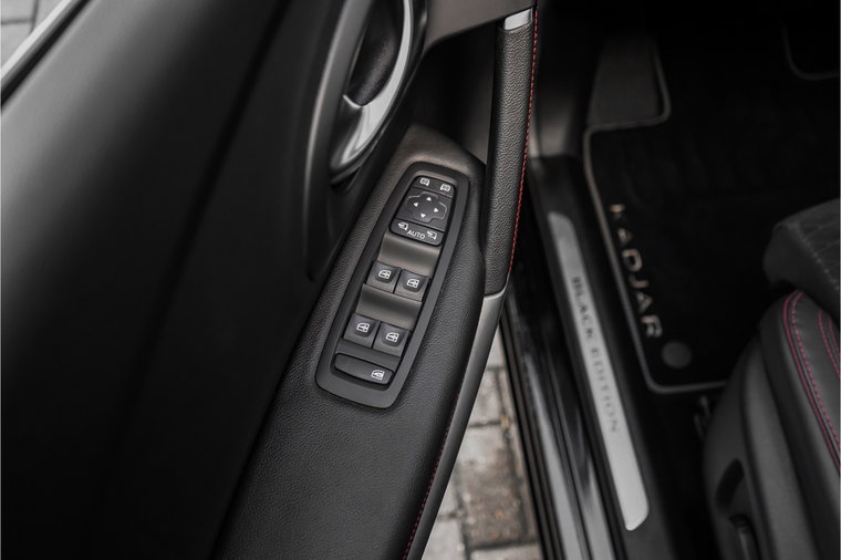 Vehicle Image 40