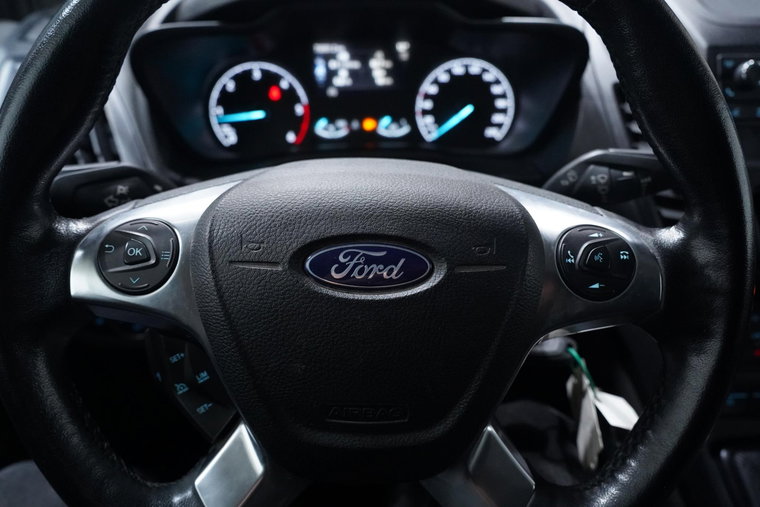 Vehicle Image 21