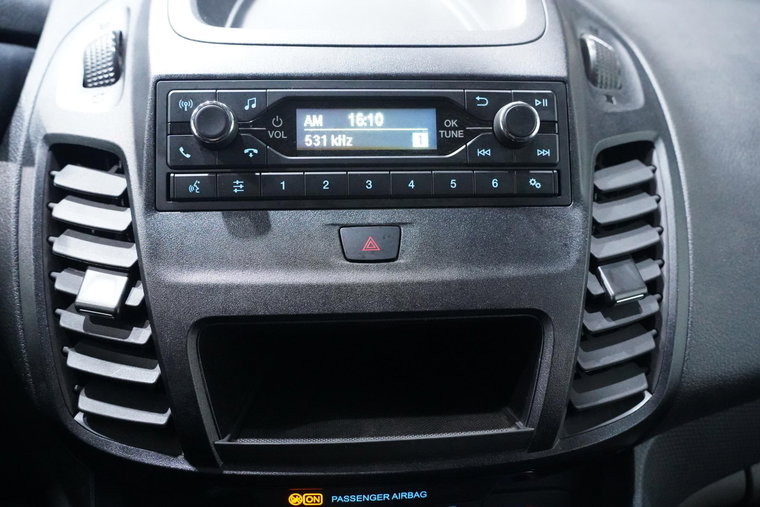Vehicle Image 25
